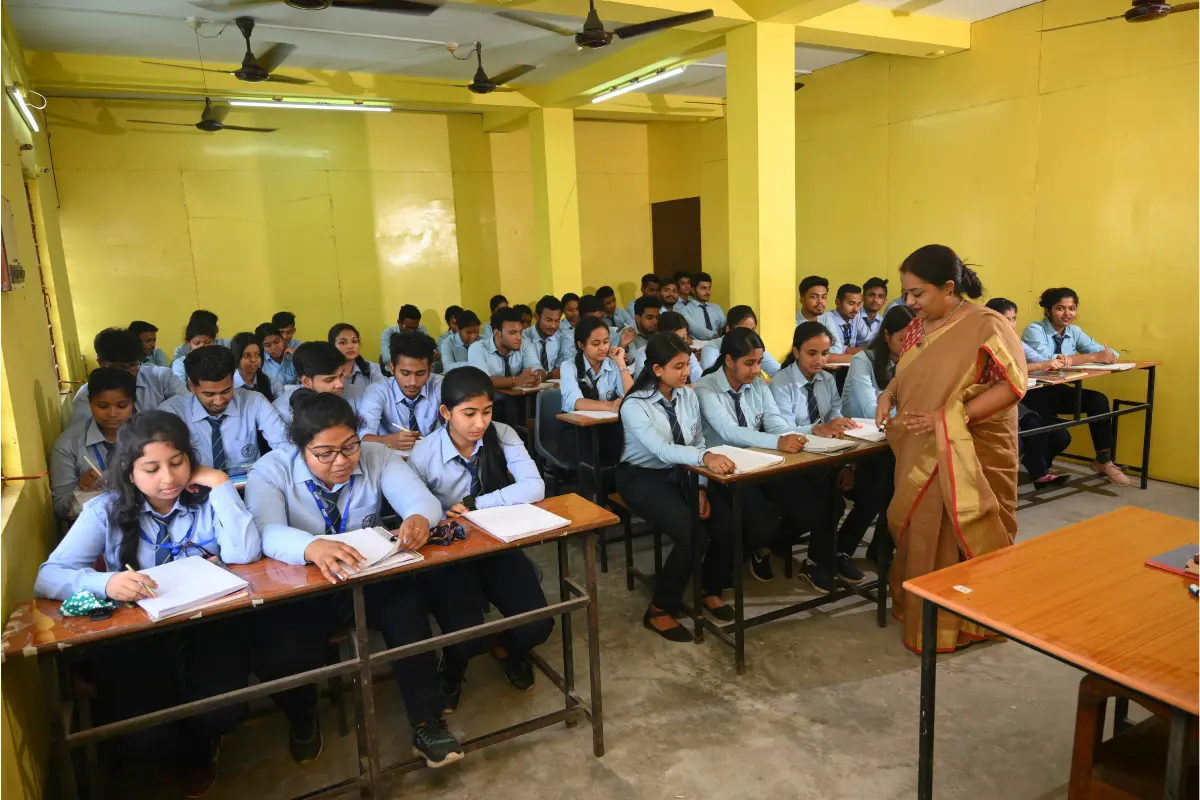 CTET 2026: आवेदन शुरू, परीक्षा, योग्यता और सिलेबस से जुड़ी पूरी सरल जानकारी