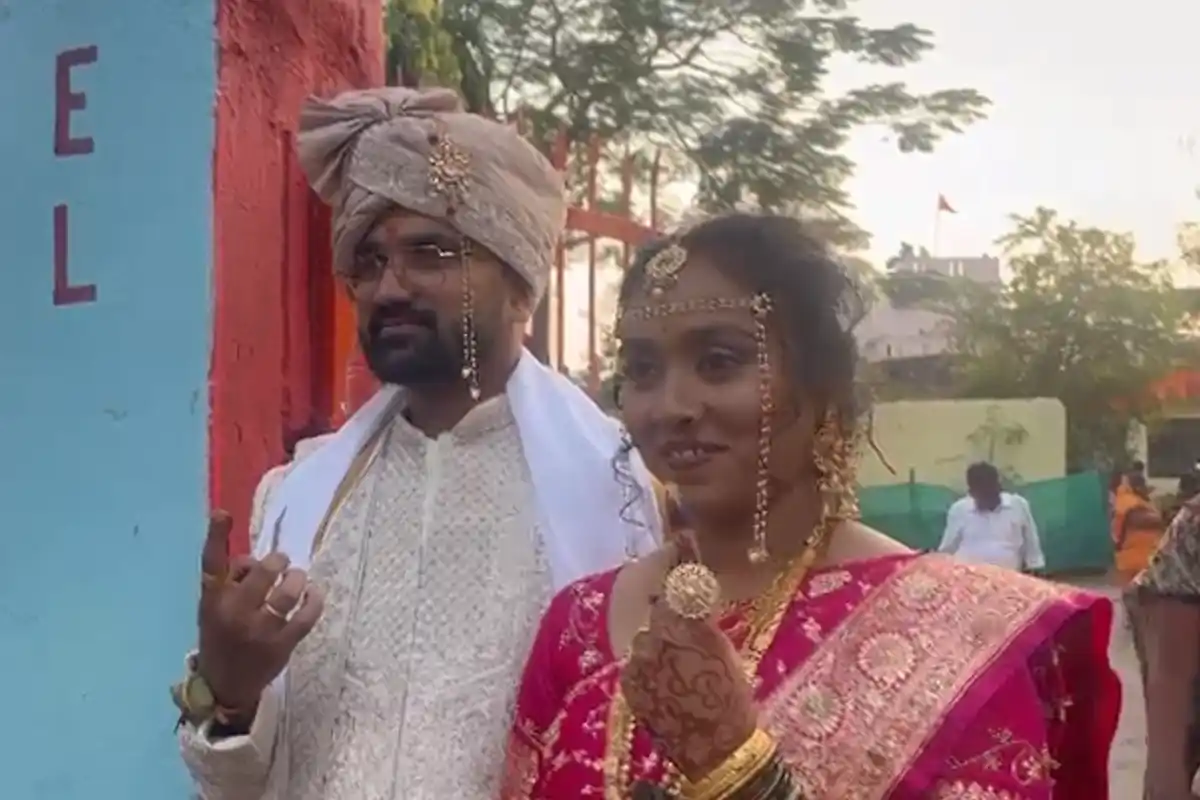 Katol Election 2025: शादी के दिन दुल्हन ने किया मतदान, भैरवी महाजन की प्रेरक कहानी