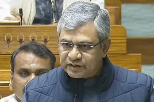 झूठी खबरें लोकतंत्र के लिए खतरा, सख्त कार्रवाई जरूरी: केंद्रीय मंत्री अश्विनी वैष्णव