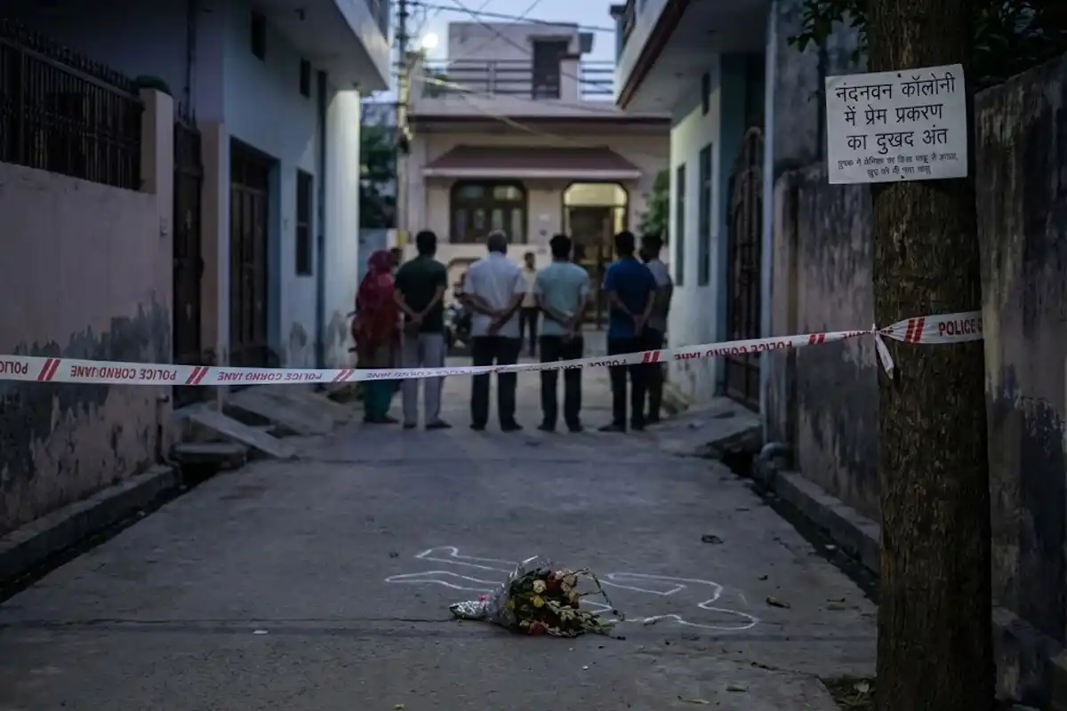 Maharashtra Crime: प्रेम प्रकरण में युवक ने प्रेमिका पर किया हमला, खुद की ली जान