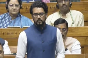 Winter Session: टीएमसी सांसद पर सदन के भीतर सिगरेट पीने का आरोप, जमकर हुआ हंगामा