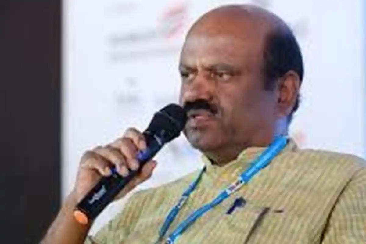 CV Ananda Bose: राज्यपाल ने बंगाल का मतदाता बनने के लिए दिया आवेदन, नेताजी से जोड़ा नाता