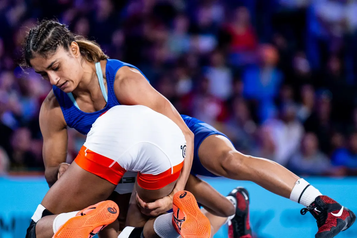 विनेश फोगाट ने वापस लिया रिटायरमेंट