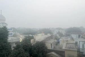 दिल्ली-एनसीआर में GRAP-IV लागू, स्कूल हाइब्रिड मोड में और निर्माण कार्य बंद