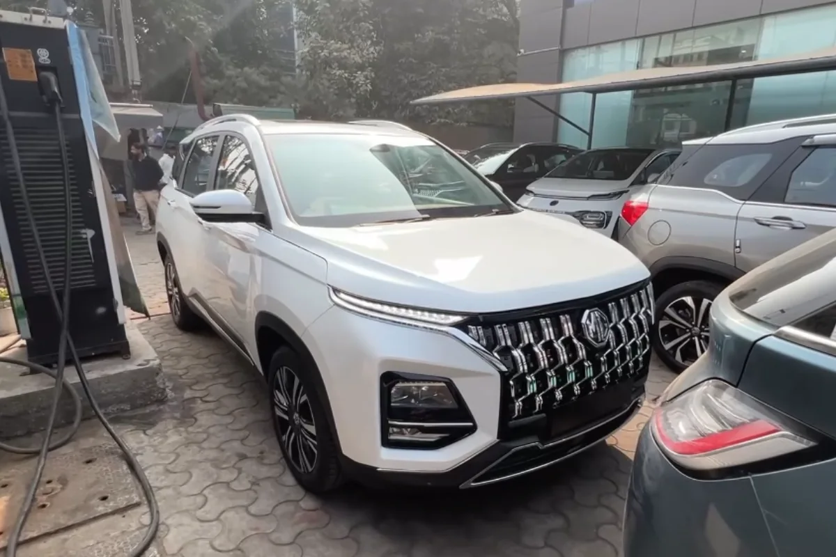 MG Hector Facelift: भारत में नई कीमत, नए रंग और आसान टेक्नोलॉजी के साथ लॉन्च