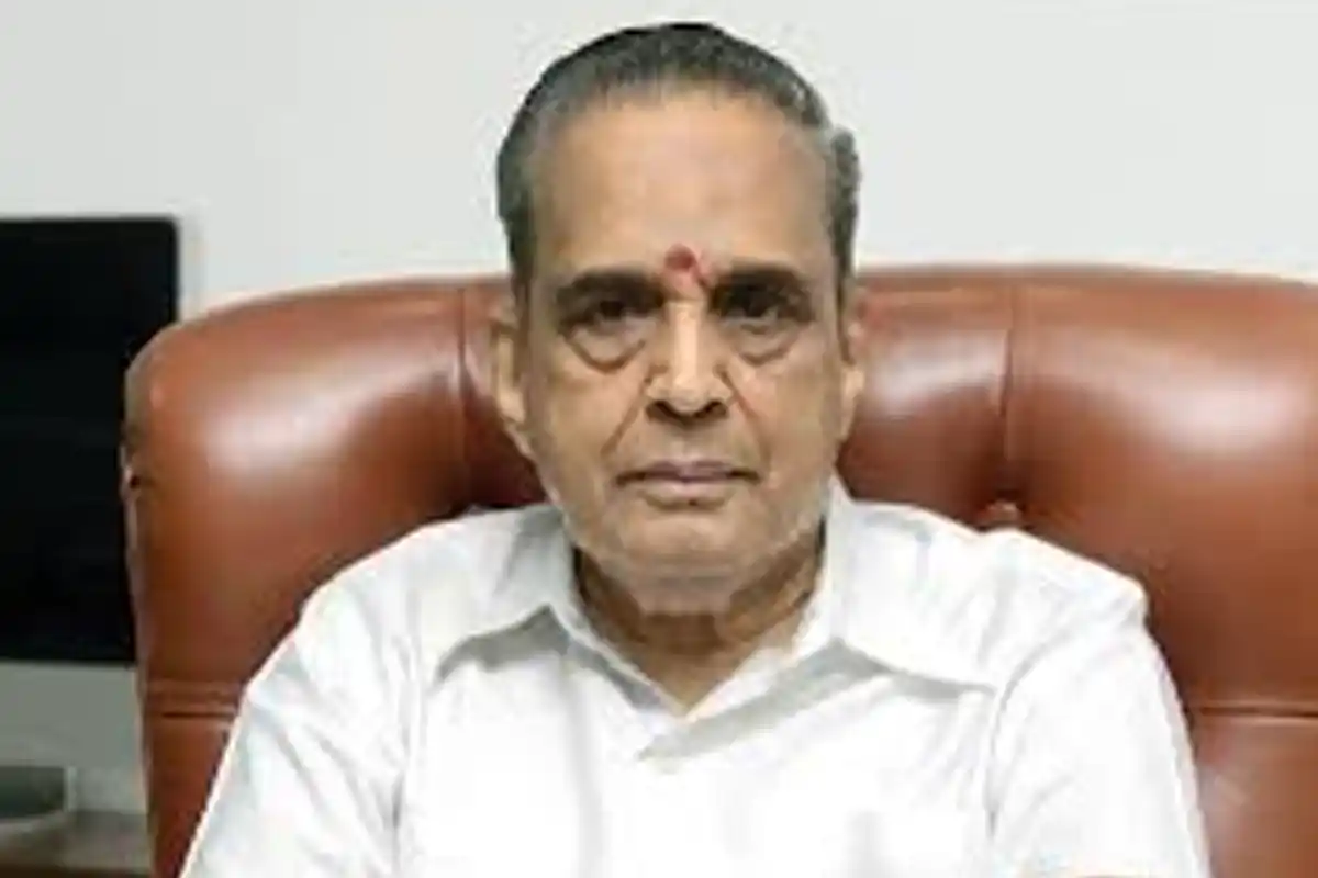 Legends We Lost in 2025: भारतीय सितारों को श्रद्धांजलि