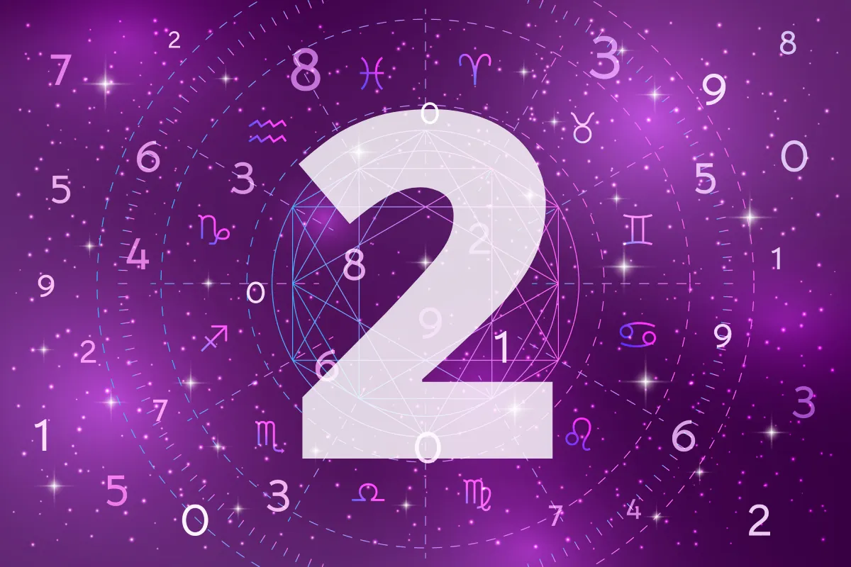 चंद्रमा वालों के लिए कैसा रहेगा नया साल, जानें करियर और प्रेम जीवन का हाल