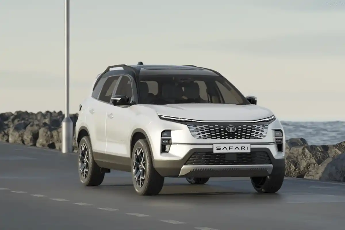 Tata Safari Petrol: टाटा की फ्लैगशिप SUV में पहली बार पेट्रोल इंजन, जानें खासियतें