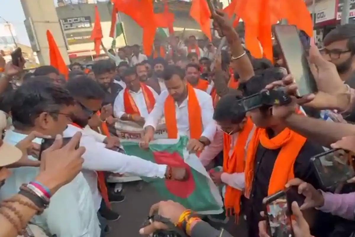 Nagpur Bajrang Dal Protest: नागपुर में बंगाल हिंसा के विरोध में प्रदर्शन के दौरान पुलिस से झड़प