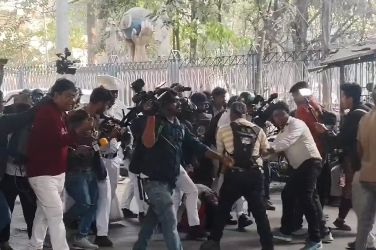 Dipu Das Murder Protest In Kolkata: बांग्लादेश में हिंदू युवक की हत्या पर कोलकाता में बड़ा विरोध प्रदर्शन