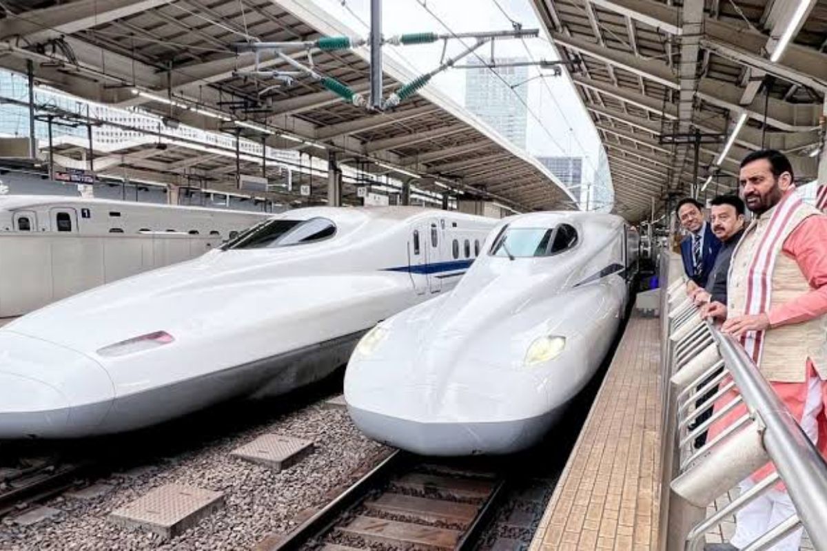 15 अगस्त से देश में दौड़ेगी बुलेट ट्रेन