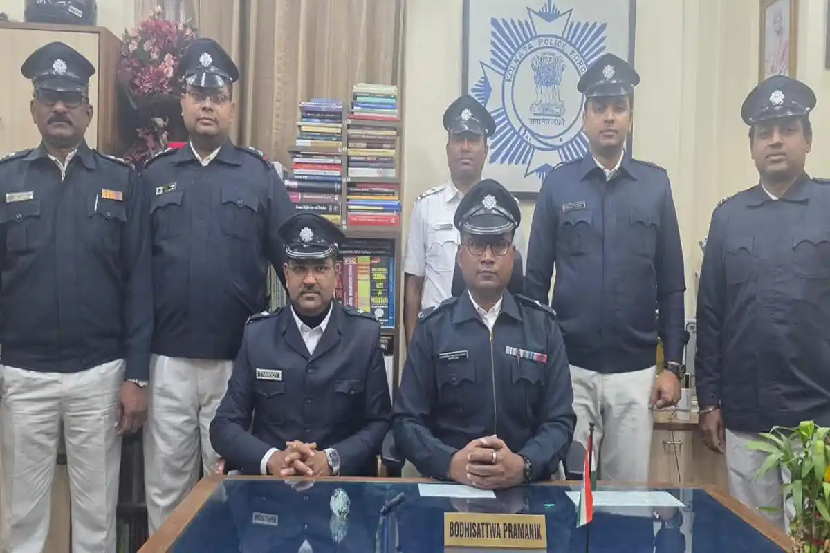 Oil Tanker Theft Gang Busted: कोलकाता पुलिस ने 21 लाख रुपये के साथ पकड़ा गिरोह, नेपाल जा रहे तेल की चोरी का खुलासा