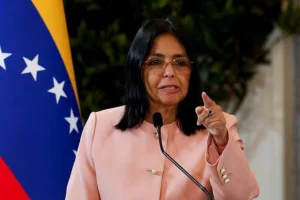 वेनेजुएला की सत्ता में बड़ा मोड़: मादुरो की गिरफ्तारी के बाद डेल्सी रोड्रिगेज ने संभाली कमान