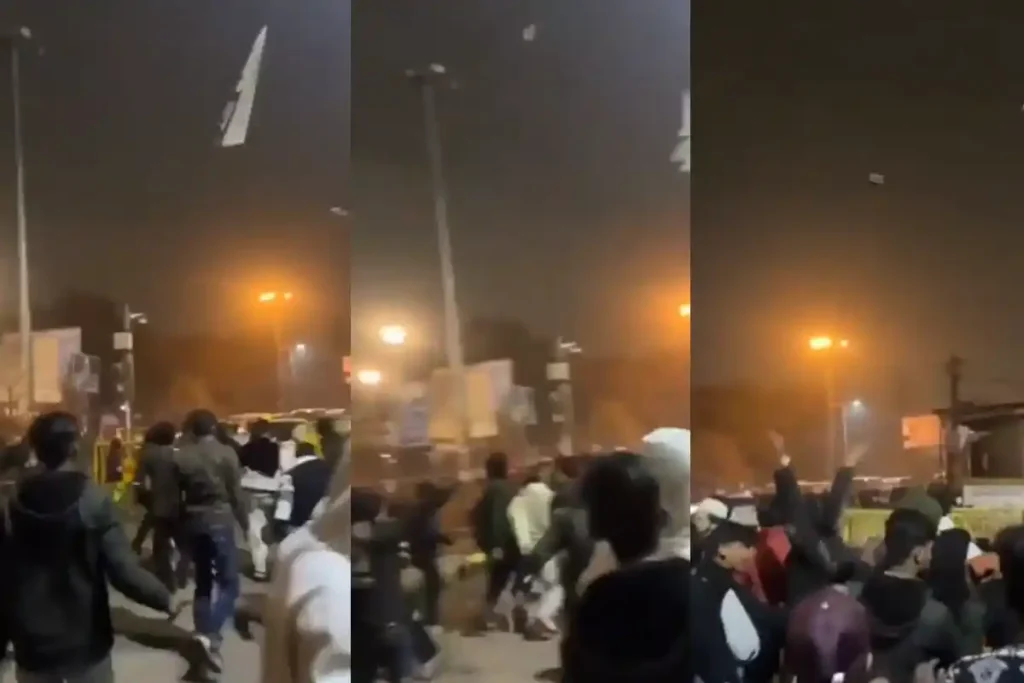 दिल्ली: ऐतिहासिक मस्जिद के पास अवैध निर्माण हटाने की कार्रवाई, पथराव में पांच पुलिसकर्मी घायल