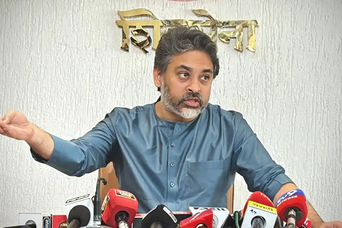 Kishori Pednekar Candidature Cancellation: निलेश राणे ने आपराधिक मामलों की जानकारी छुपाने पर उम्मीदवारी रद्द करने की मांग की