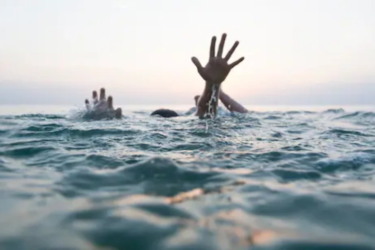 एक ही गांव के चार बच्चों की डूबने से मौत