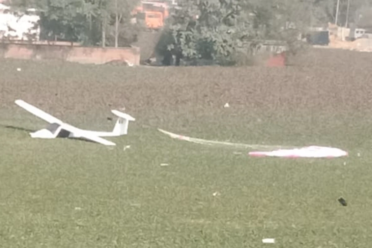 प्रयागराज में क्रैश हुआ वायुसेना का ट्रेनिंग विमान