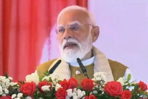 प्रधानमंत्री मोदी ने तिरुवनंतपुरम में कई विकास परियोजनाओं का शुभारंभ किया, तीन अमृत भारत एक्सप्रेस ट्रेनों को हरी झंडी दिखाई