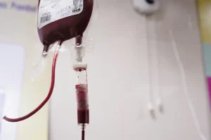 झारखंड में खून चढ़ाने से पूरे परिवार को एचआईवी संक्रमण का आरोप, स्वास्थ्य विभाग जांच में जुटा