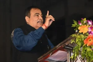 नितिन गडकरी ने किया स्पष्ट: विदर्भ साहित्य संघ चुनाव से कोई लेना-देना नहीं