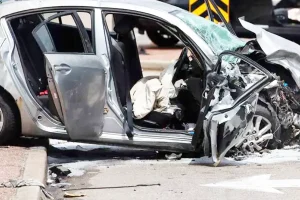 Nagpur Car Accident: बर्डी मेन रोड पर विंडसर गाड़ी ने कई लोगों को मारी टक्कर, एक युवती की हालत गंभीर