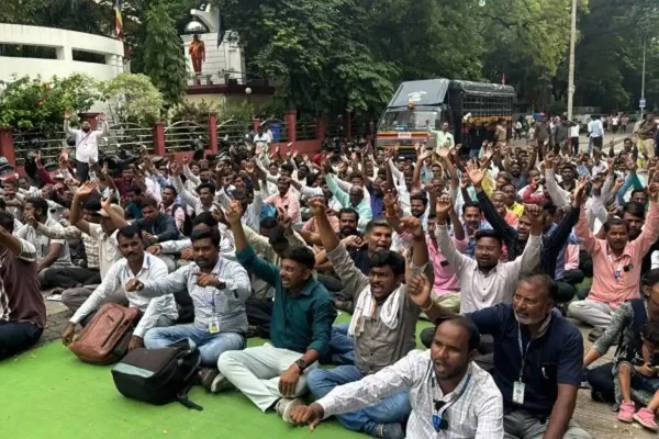 SIR Protest Kolkata: अल्पसंख्यक समुदाय का राजभवन तक विशाल प्रदर्शन मार्च