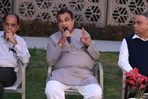 स्व. लक्ष्मणराव मानकर ट्रस्ट की ओर से एक लाख आदिवासी महिलाओं को जीवन बीमा सुरक्षा की घोषणा