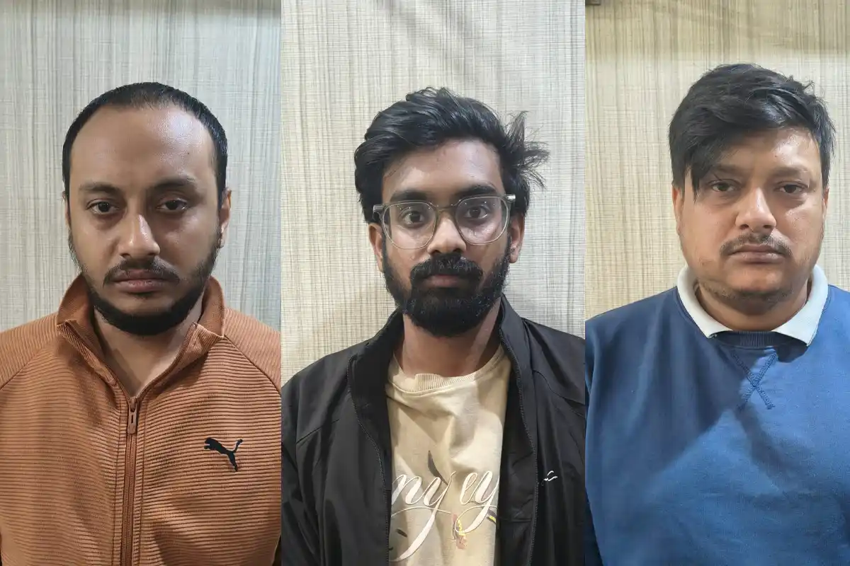 कोलकाता साइबर पुलिस ने अमेरिकी नागरिकों को ठगने वाले फर्जी कॉल सेंटर का भंडाफोड़ किया, पांच आरोपी गिरफ्तार 13 Kolkata Cyber Police Raid: कोलकाता में फर्जी PayPal कॉल सेंटर का भंडाफोड़, 5 गिरफ्तार