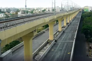 नागपुर और वर्धा में समृद्धि महामार्ग पर गैन्ट्री लगाने से यातायात प्रभावित, जानें वैकल्पिक मार्ग
