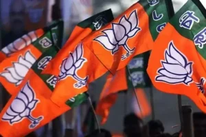 बांकुड़ा में बीजेपी जिला अध्यक्ष के खिलाफ पोस्टरों से मचा बवाल, चुनाव से पहले शुरू हुआ राजनीतिक घमासान