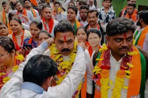 नरेंद्र बोरकर बने महानगरपालिका के सत्तापक्ष नेता