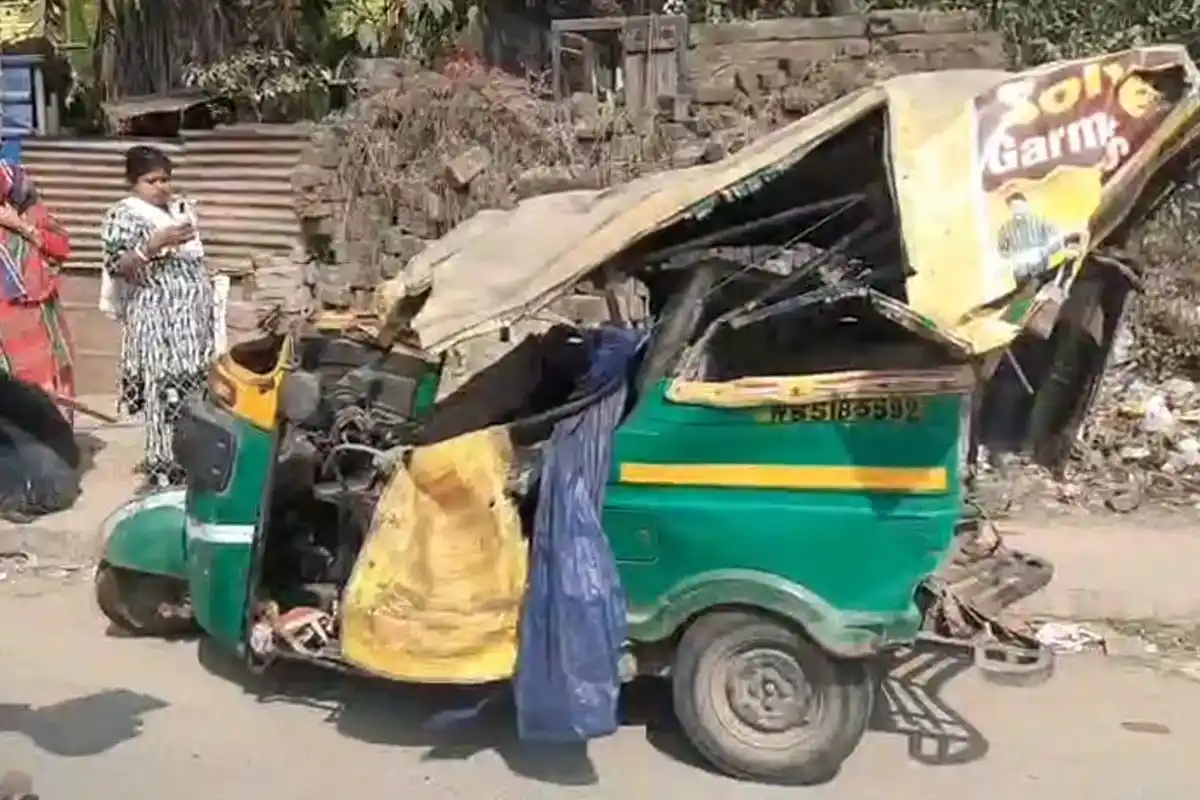 Agra Truck Accident: आगरा में ट्रक ने ऑटो को मारी टक्कर, पांच की मौत