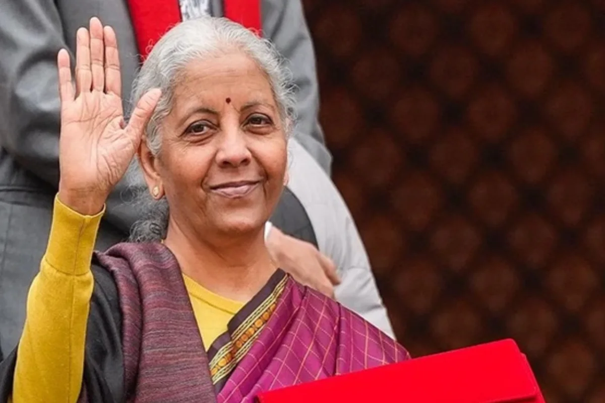 1 अप्रैल से लागू होगा नया इनकम टैक्स सिस्टम, आम जनता को नहीं मिली कोई राहत