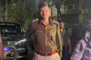 कोलकाता के गोलपार्क इलाके में गोली और बम से हमला, इलाकाबासियों में दहशत