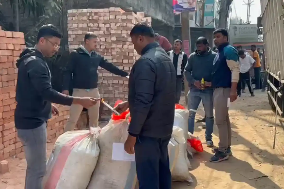 Barasat Ganja Seizure: बारासात में 300 किलो गांजा बरामदगी, एसटीएफ की बड़ी कार्रवाई