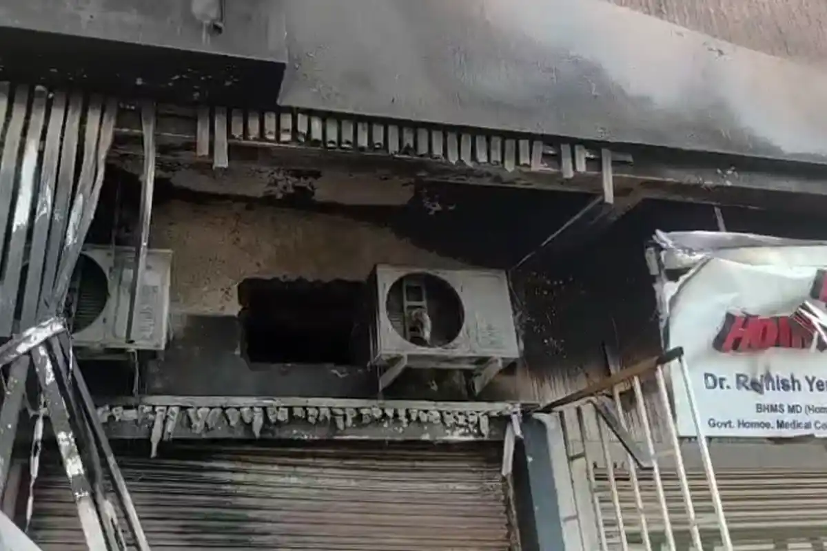Nagpur Cafe Fire: नागपुर के नंदनवन में फस कैफे में लगी आग, पुलिस CCTV खंगाल रही