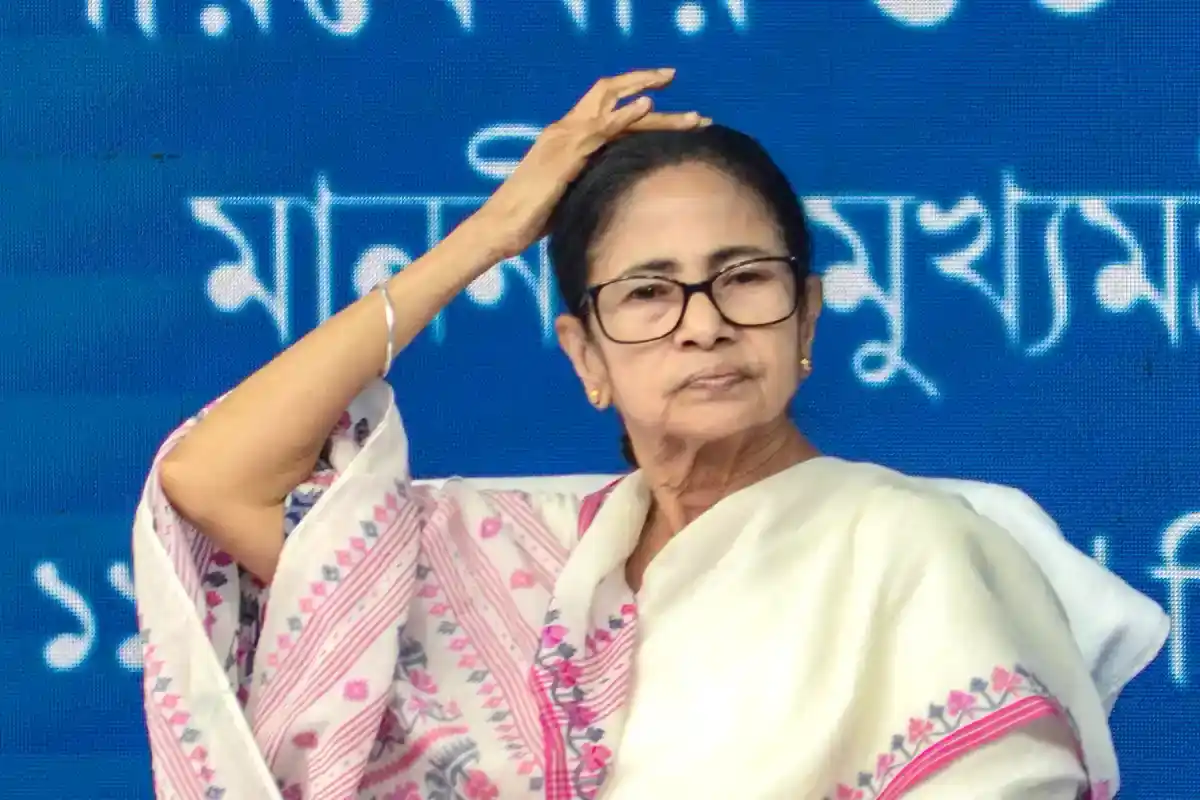 Mamata Banerjee EC Allegations: ममता बनर्जी ने चुनाव आयोग पर लगाए गंभीर आरोप, मुख्य चुनाव आयुक्त के खिलाफ महाभियोग की तैयारी
