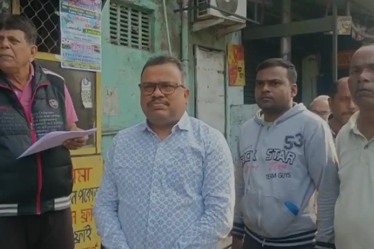 Kolkata Woman Harassment Case: स्कूटर पर आकर महिला के साथ अभद्रता, दुकान मालिक गिरफ्तार