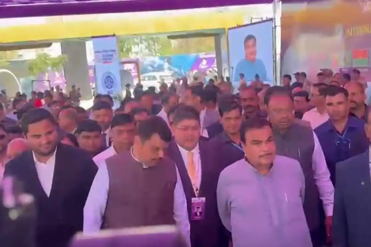 Vidarbha Mega Industrial Expo: नागपुर में गडकरी और फडणवीस ने किया उद्घाटन