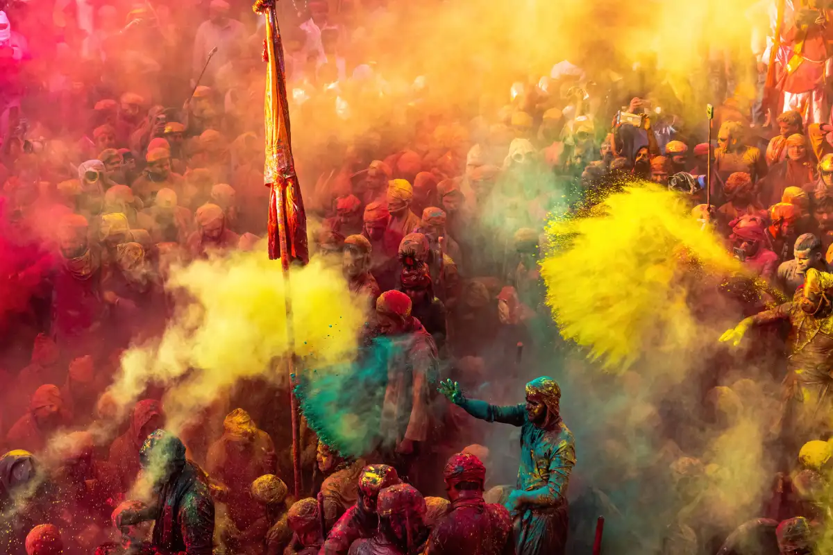 होली कब है...कब है होली? जानिए 3 या 4 मार्च कब होगी रंगों वाली होली