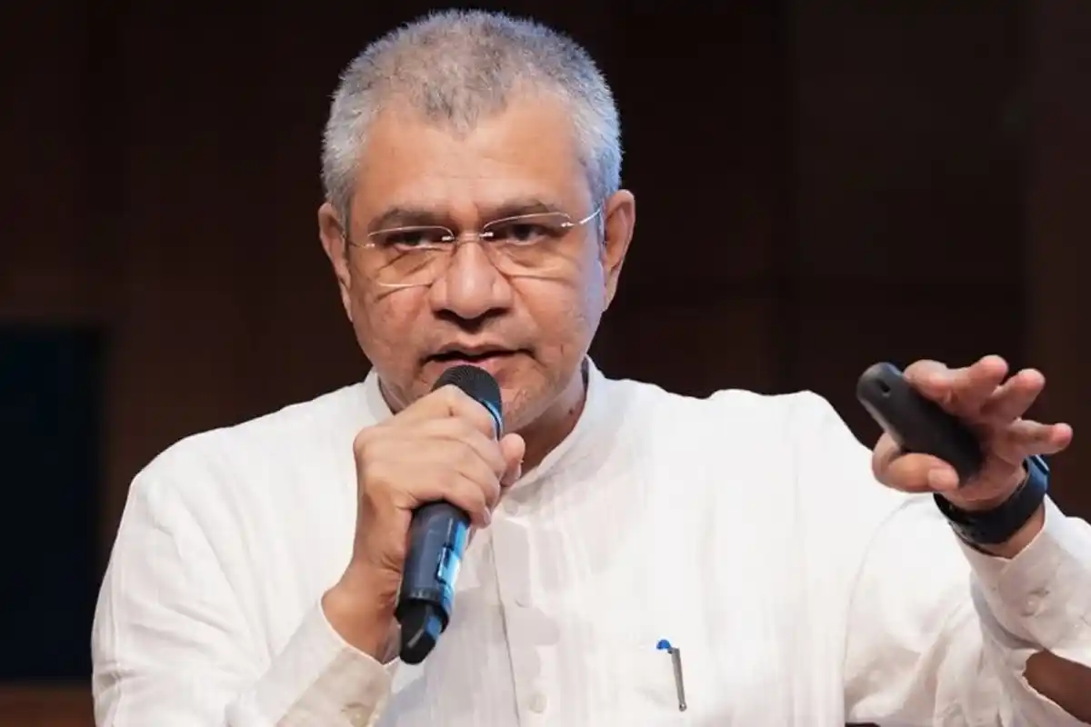 Bengaluru Mumbai Premium Train: बेंगलुरु से मुंबई के बीच जल्द शुरू होगी प्रीमियम ट्रेन सेवा, कर्नाटक को मिले रिकॉर्ड बजट