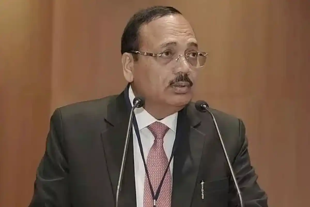 CJI Suryakant: कोर्ट में वकील से मारपीट पर सुप्रीम कोर्ट सख्त, हाईकोर्ट में शिकायत का आदेश