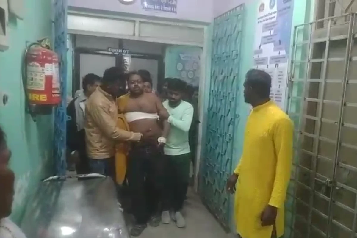 Kolkata Basanti Gold Trader, Kartik Naskar Shot, Hospitalised: आमझाड़ा में सुनार कार्तिक नस्कर पर गोलीबारी, छिनतई की आशंका में पुलिस जांच जारी | Photo: RB