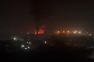 नागपुर के उत्पल वाडी में भीषण आग से मचा हड़कंप, कई घर जलकर राख