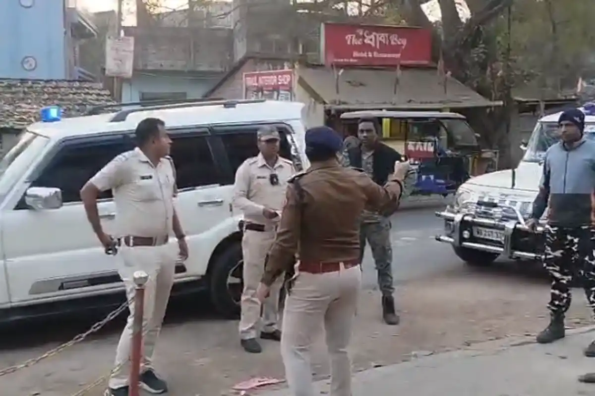 Humayun Kabir Property Seizure: मुर्शिदाबाद में मादक पदार्थ तस्करी मामले में 10 करोड़ की संपत्ति जब्त | TMC नेता की बेटी के ससुर पर कार्रवाई