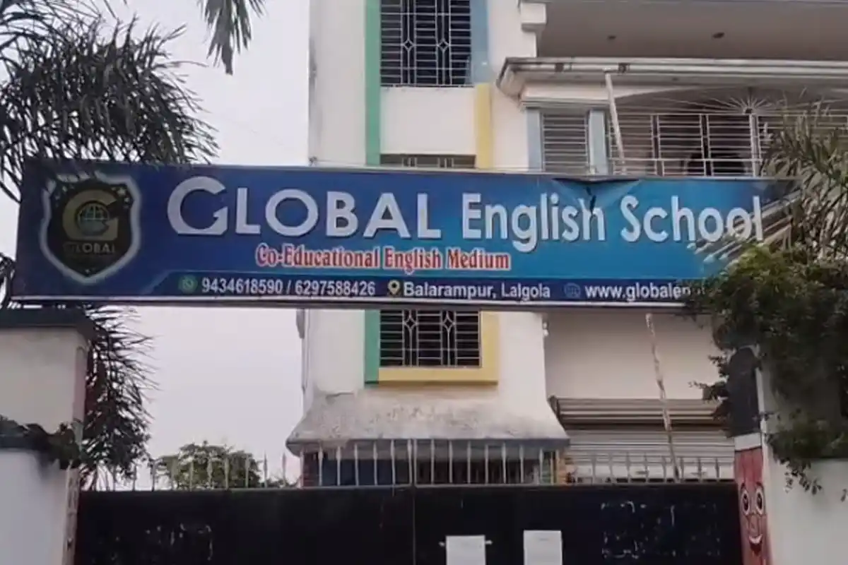 Humayun Kabir Property Seizure: मुर्शिदाबाद में मादक पदार्थ तस्करी मामले में 10 करोड़ की संपत्ति जब्त | TMC नेता की बेटी के ससुर पर कार्रवाई