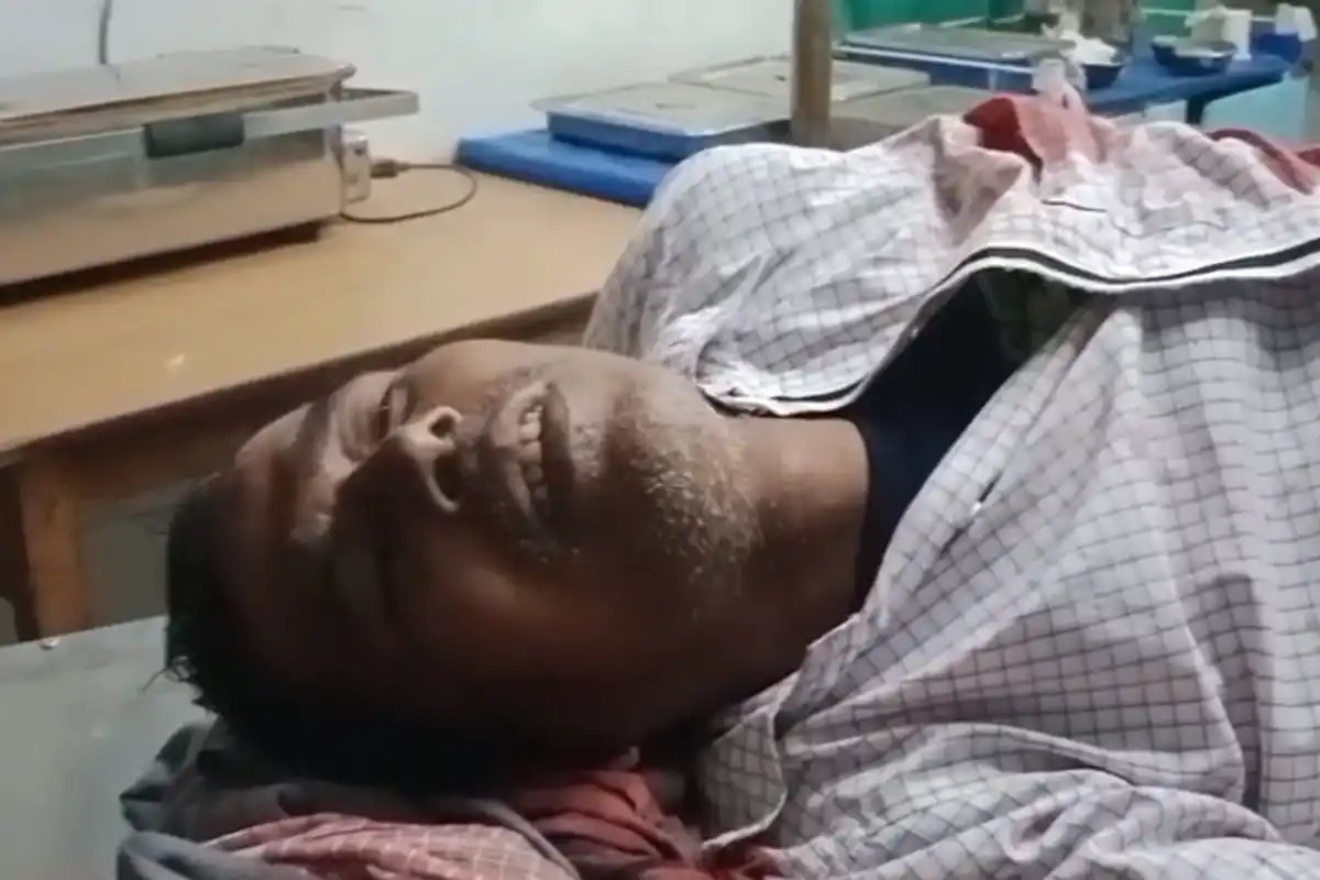 Malda Knife Attack: मालदा में भांजे ने मामा पर किया चाकू से हमला, हालत नाजुक