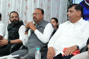 Nagpur News: ग्राम विकास और जल संरक्षण पर सख्त निर्देश, हर पंचायत बनाए समग्र योजना