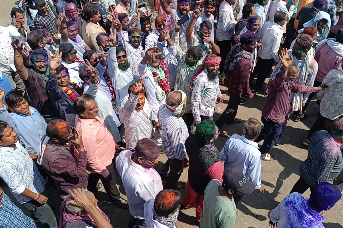 Nagpur: सब्जी मंडी में जय किसान व्यापारी वेलफेयर एसोसिएशन की जीत, APMC ने हड़ताल खत्म करने की मांग की | Photos 13 Jai Kisan Vyapari Welfare Association Victory: सब्जी मंडी में एसोसिएशन की जीत, APMC ने हड़ताल खत्म करने की अपील की