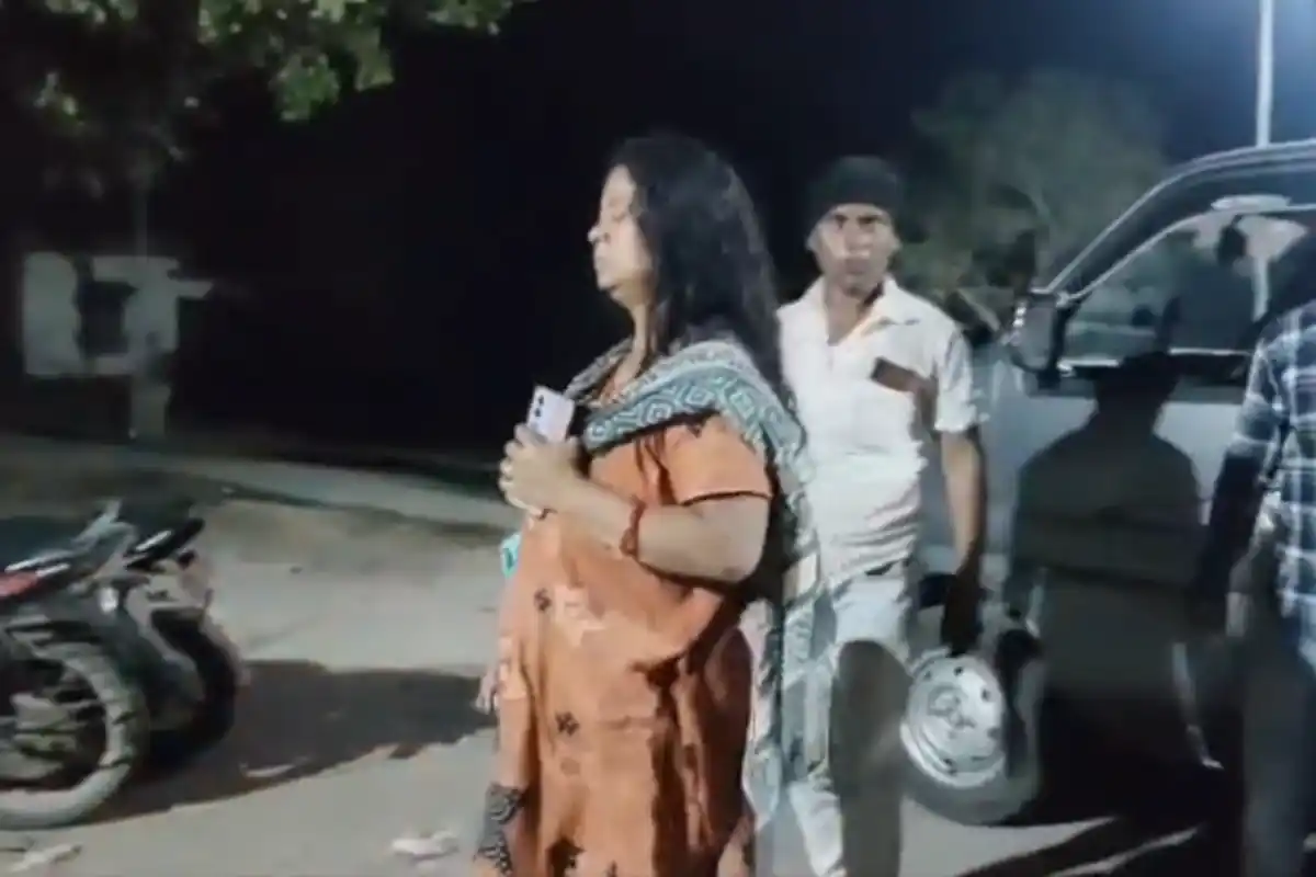 Haroa Panchayat Meeting Turns Violent: ग्राम पंचायत में सुलह बैठक के दौरान खूनी संघर्ष, पांच घायल